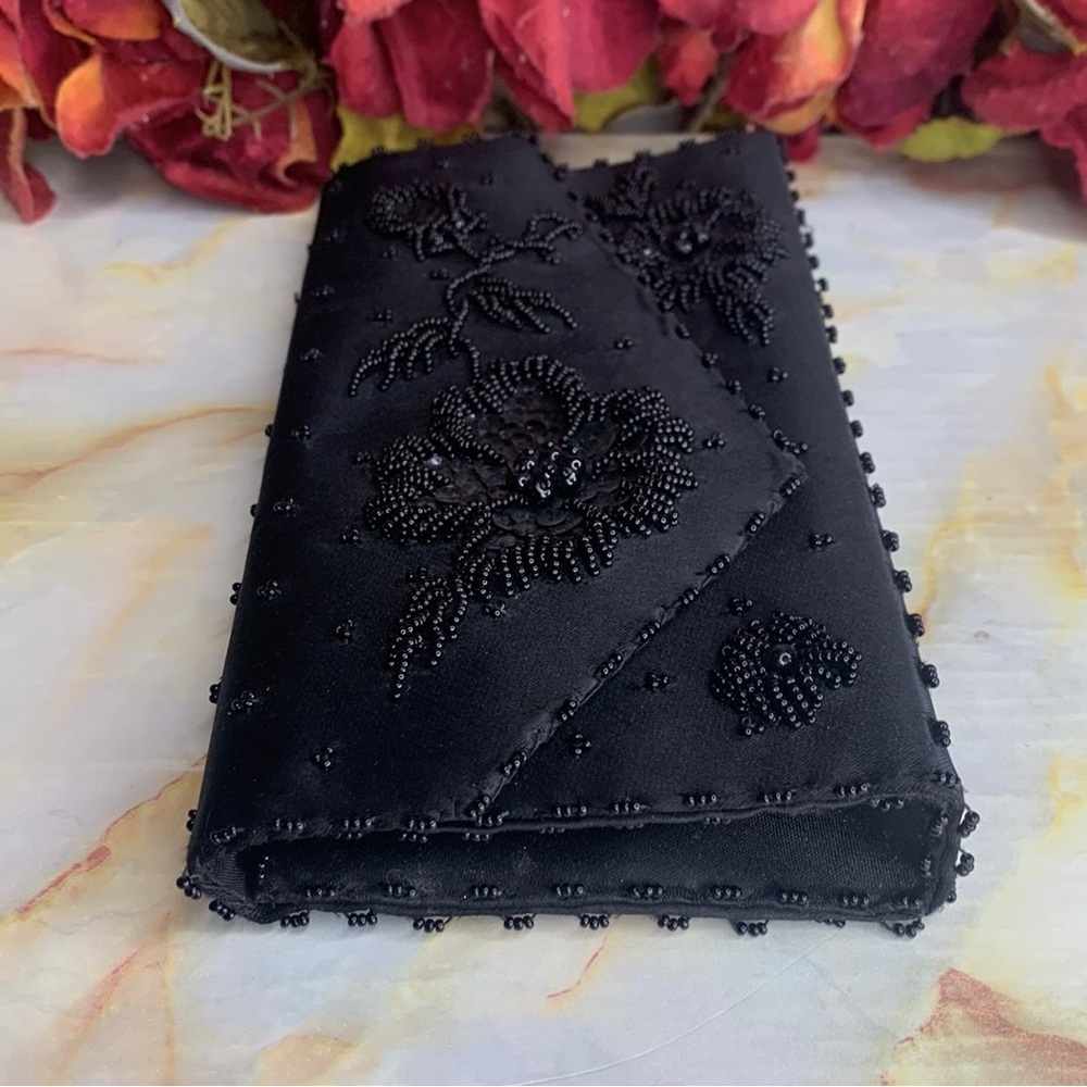 Vintage MCM Jay Dee Black Satin Beaded Floral Embroidered Hard Clutch - Picture 4 of 10